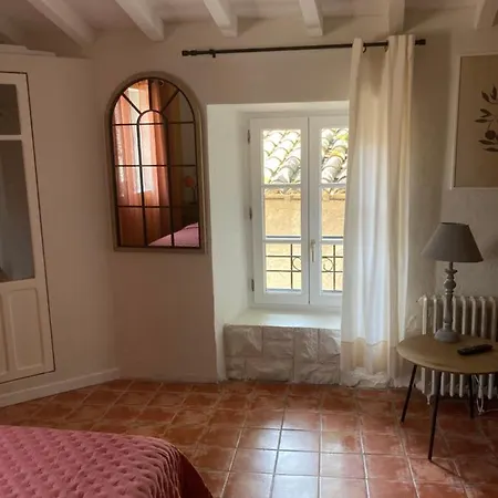 Le Logis Des Remparts Coeur De La Cite Medievale Et Parking Inclus Holiday home *