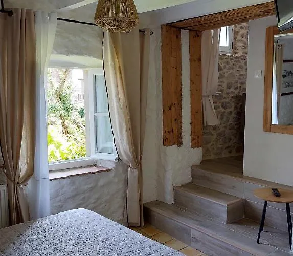 Le Logis Des Remparts A L'interieur De La Cite Medievale, Jardin Prive, Parking Inclus Σπίτι διακοπών *