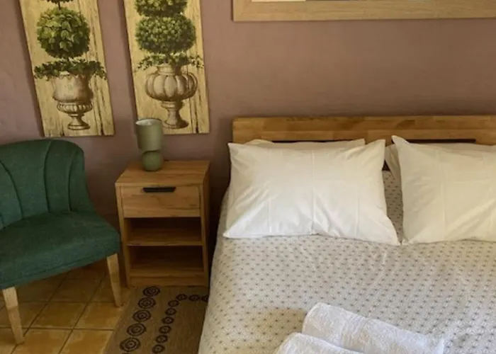 Σπίτι διακοπών Le Logis Des Remparts A L'interieur De La Cite Medievale, Jardin Prive, Parking Inclus
